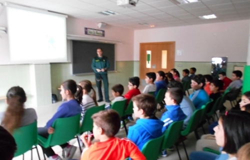 2016_ACOSO_ESCOLAR_Y_USO_INTERNET