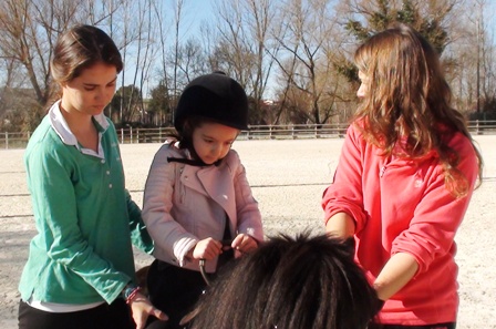 2015 ESCUELA DE CAPACITACIÓN